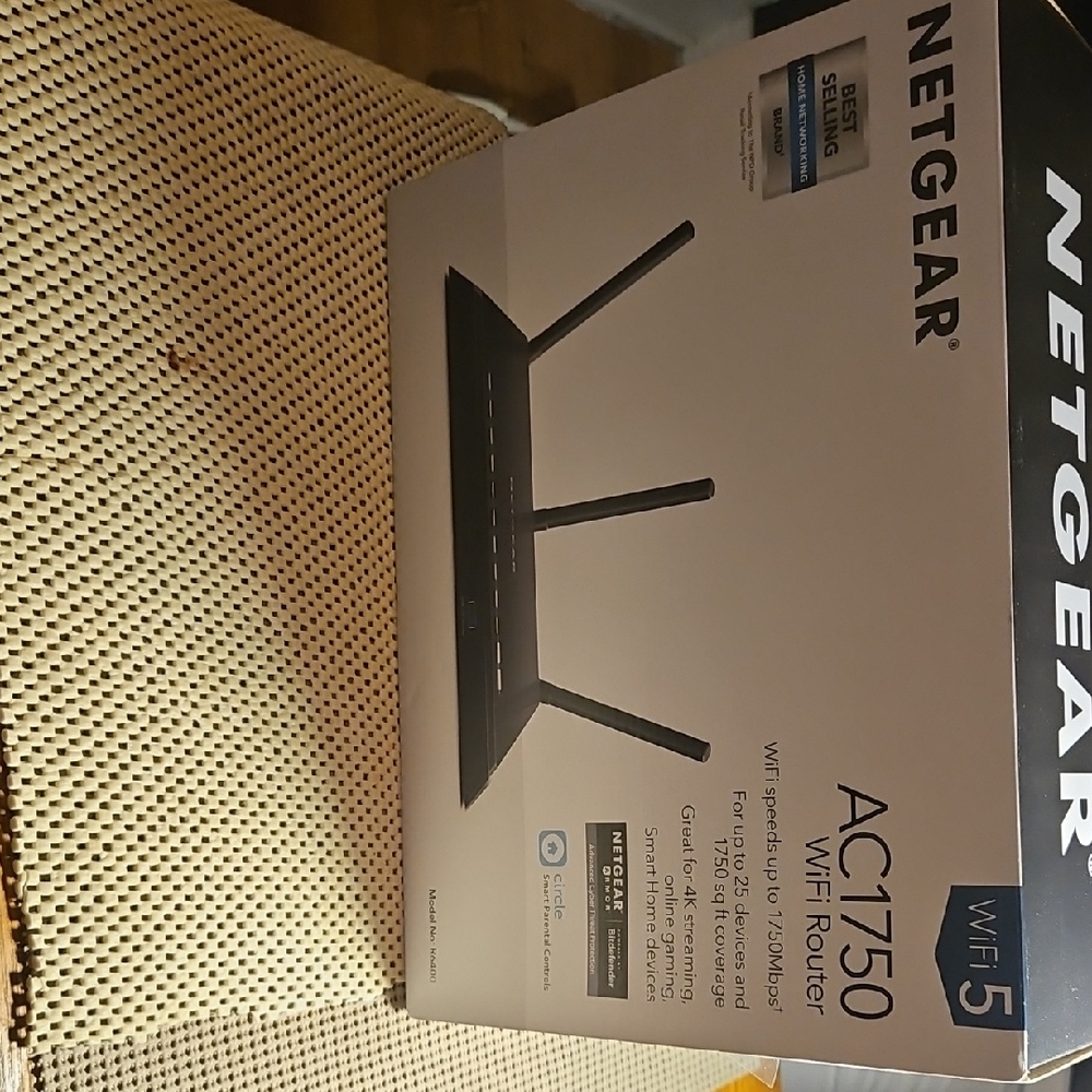 NETGEAR AC1750 WiFi Router - Black